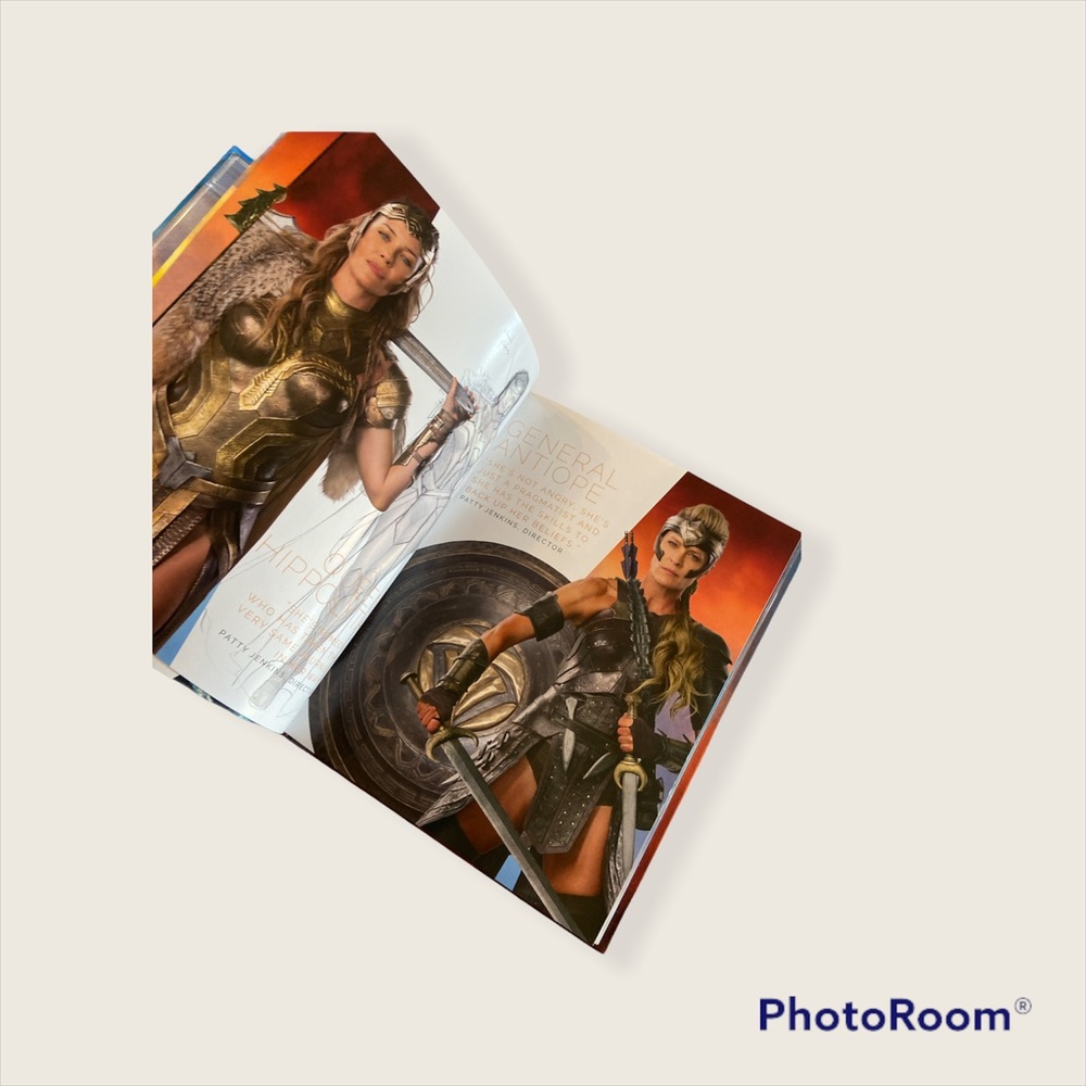 Wonder Woman Blu-ray/DVD Digibook - Picture 6 of 6